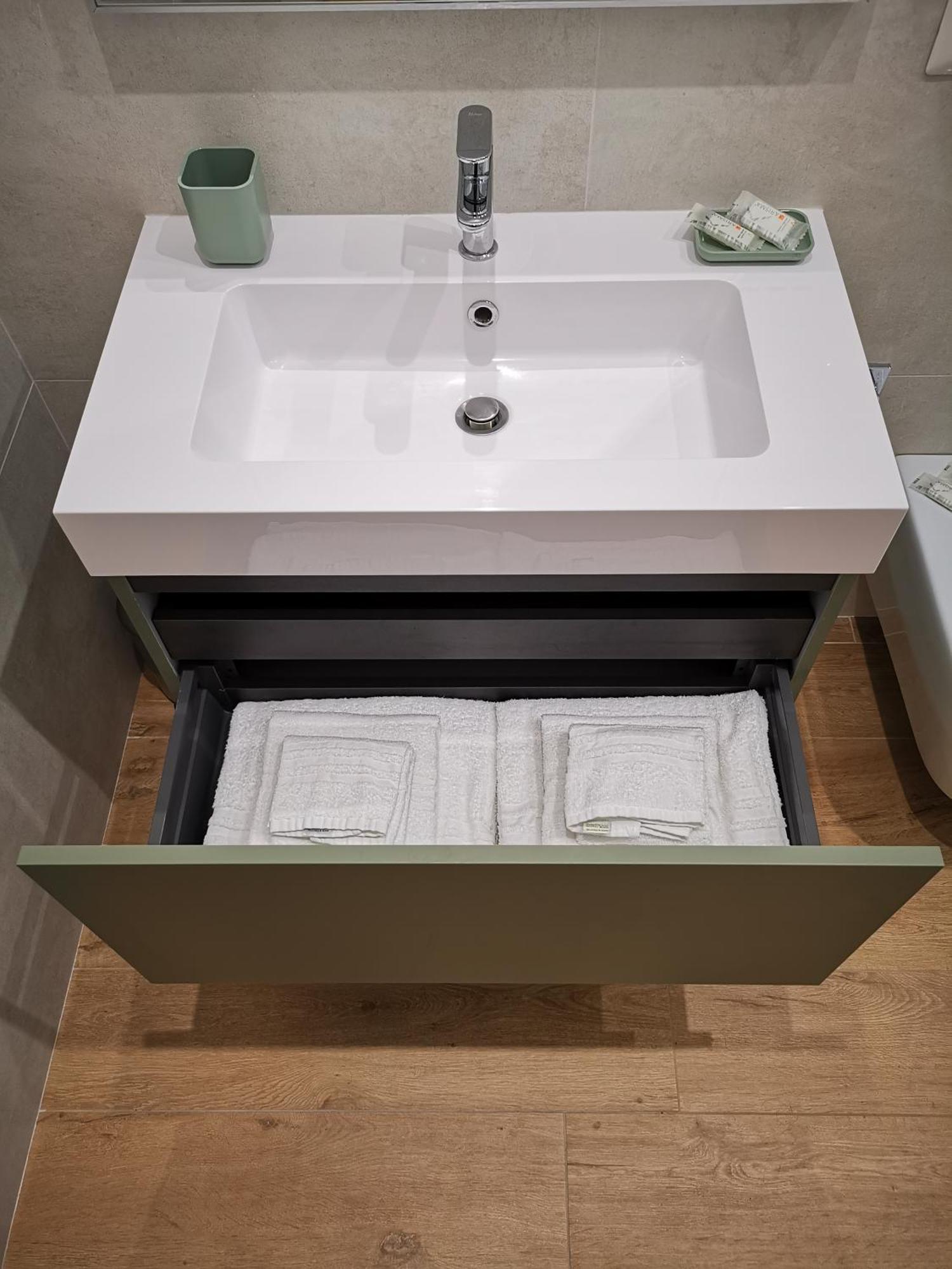 Cattaro 65 - Flexible Check-In Apartments Бари Экстерьер фото