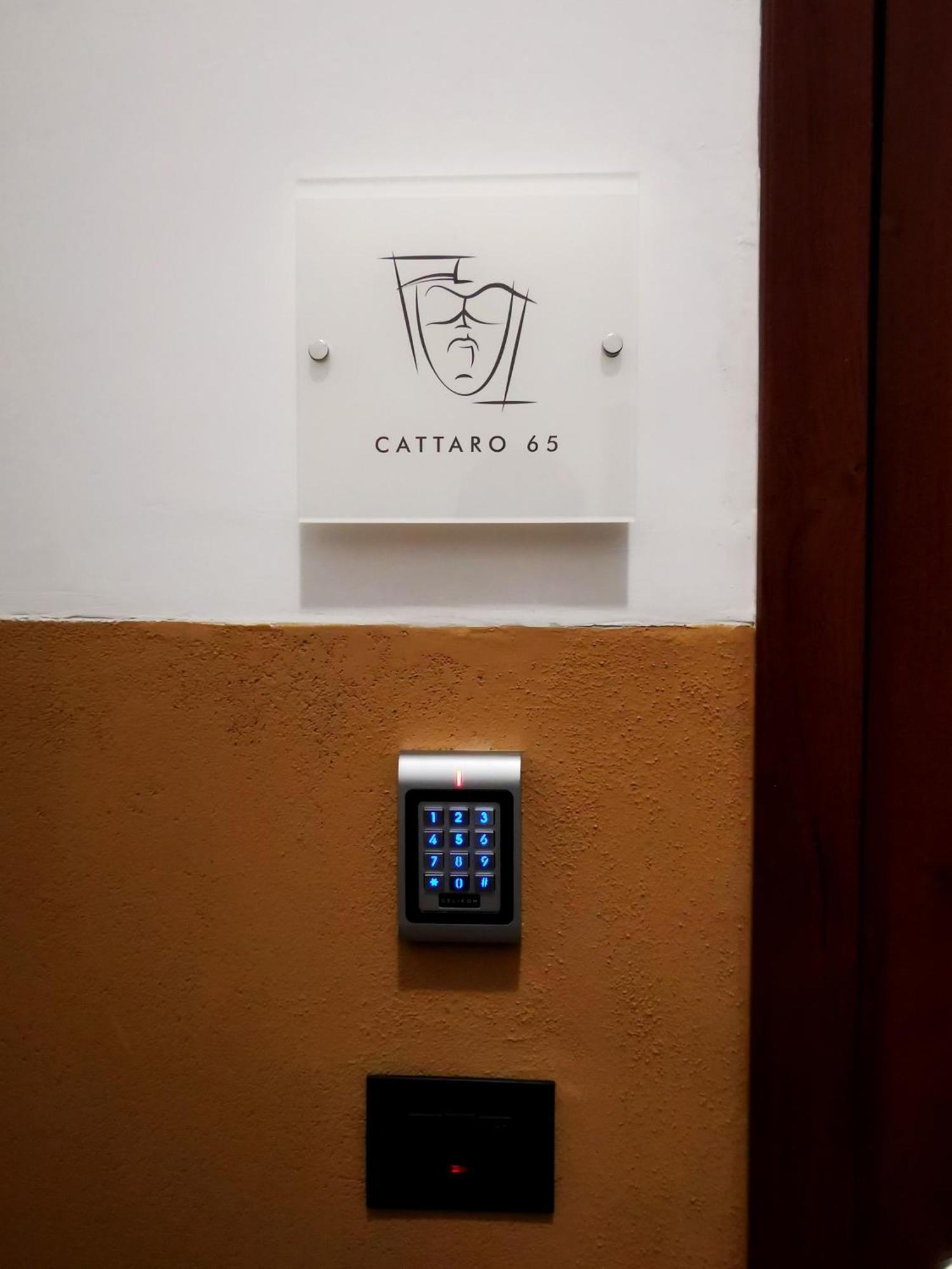 Cattaro 65 - Flexible Check-In Apartments Бари Экстерьер фото